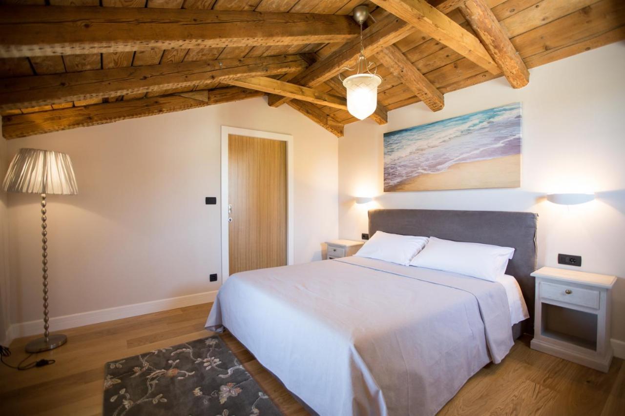 Bed&Breakfast Villa Maria Laurana Esterno foto