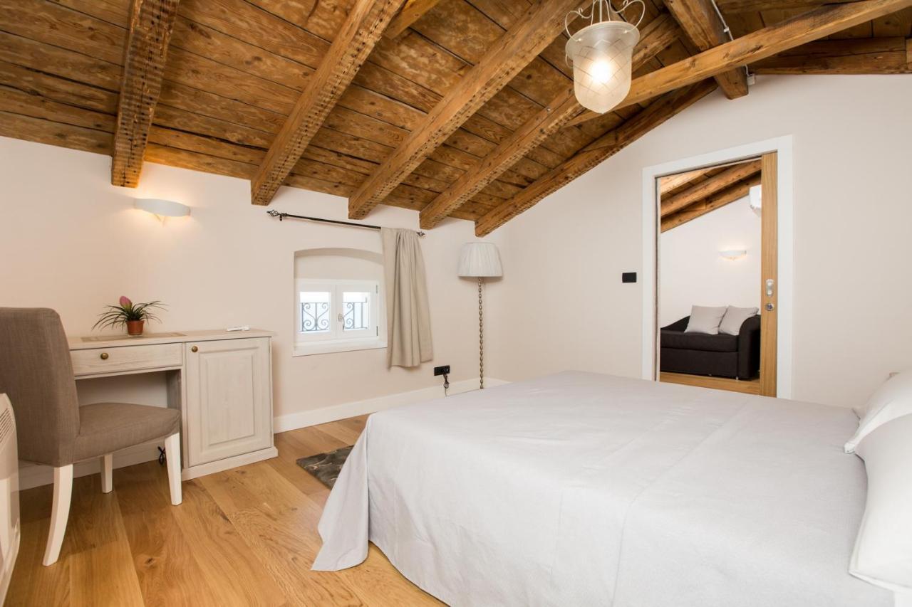 Bed&Breakfast Villa Maria Laurana Esterno foto
